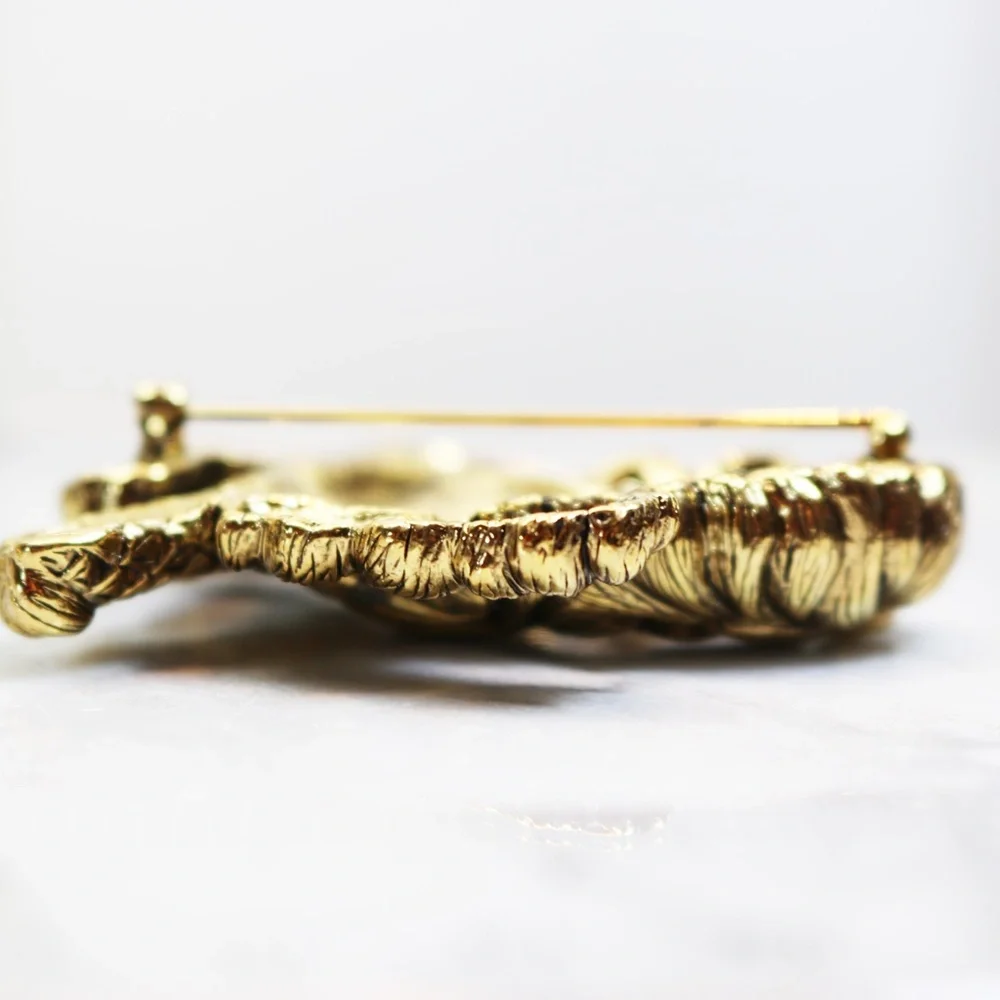 Regal Quilted Lion Brooch from the Classics Collection by Joan Rivers - Picture 11 of 16